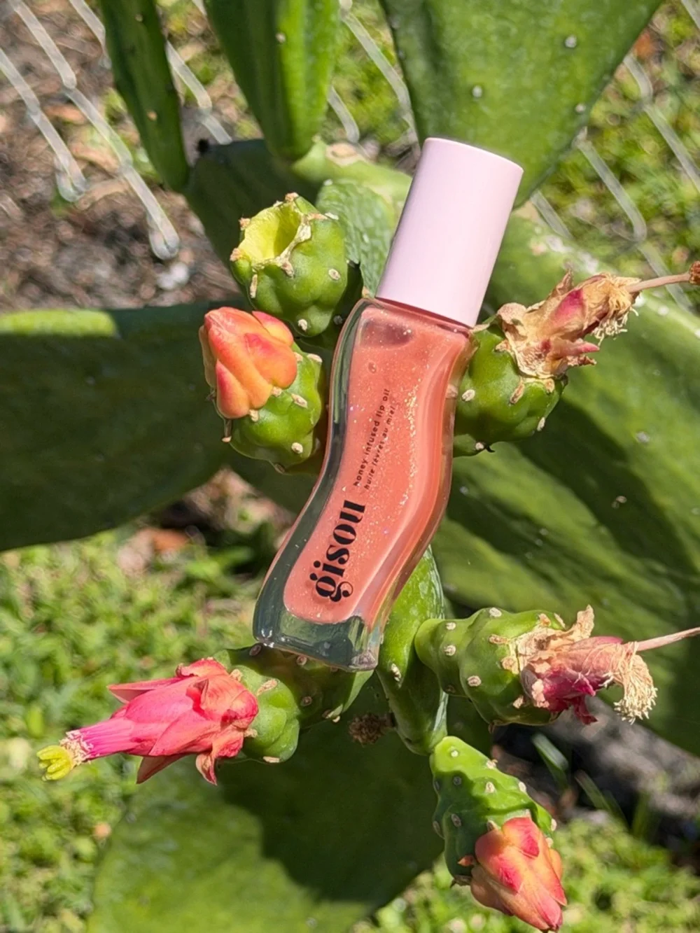 GISOU Infused Lip Oil - Shimmery In Glazed Plum